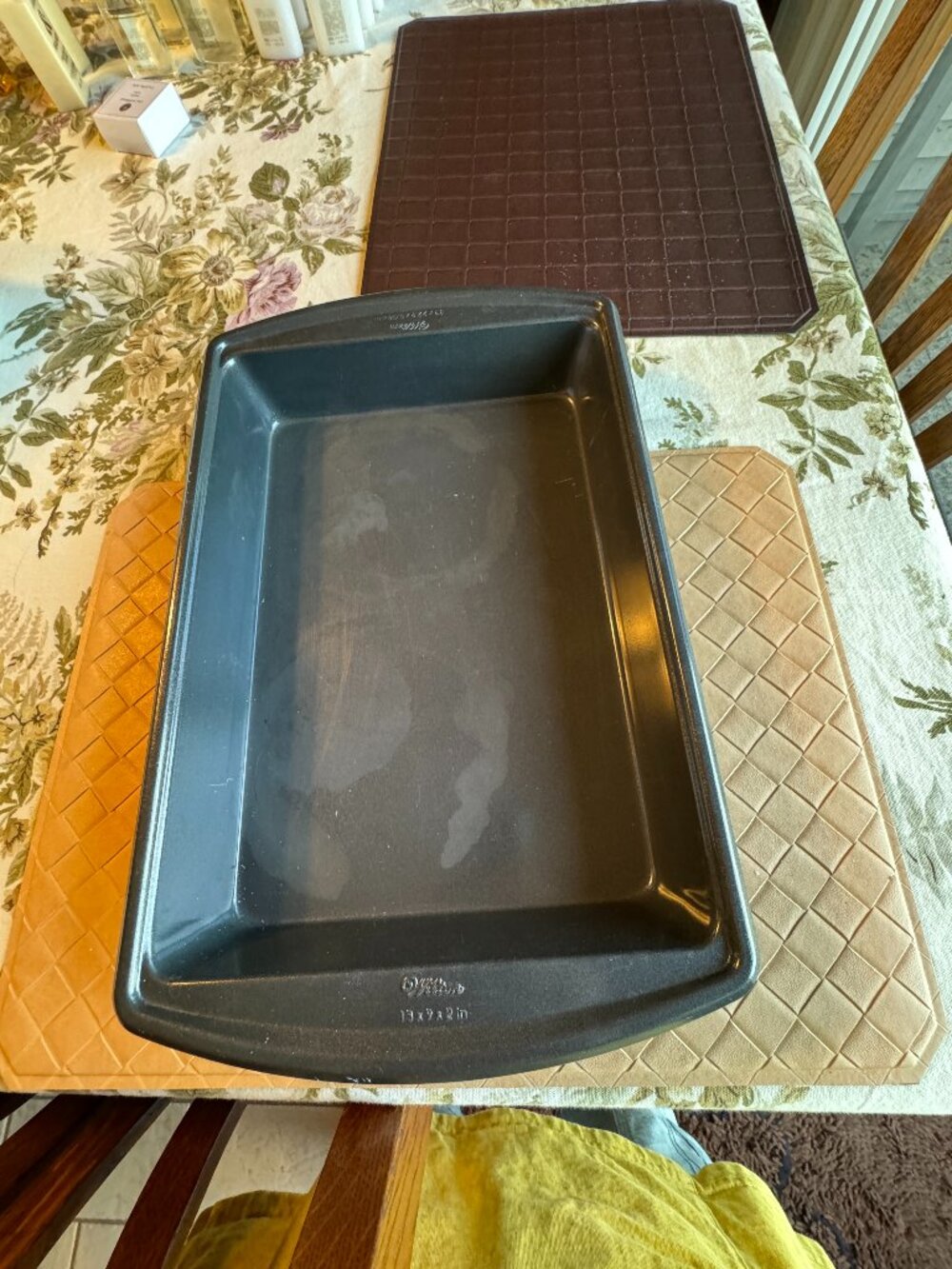 Wilton Non-Stick Rectangle Non-Stick Cake Pan 12 x 9 x 2